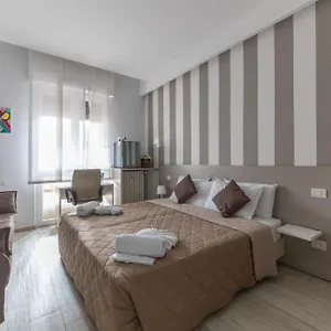 https://chezromyk-the-kosher-bb.italymilanhotels.net