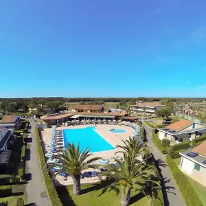 Feriepark Villaggio Turistico La Cecinella ***